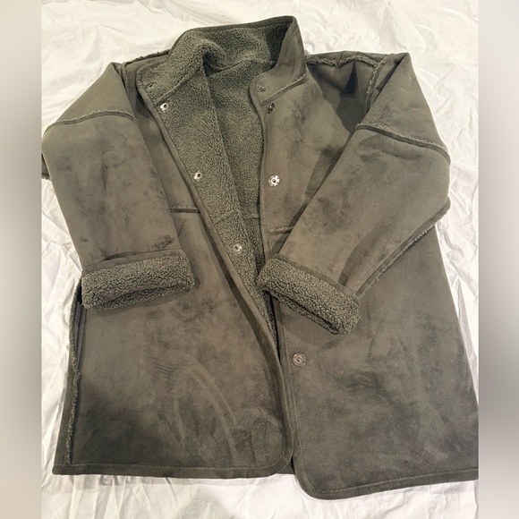 Velvet Albany Reversible Sherpa Coat, Army, Small - Picture 3 of 6
